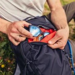 Backpacks & Duffels Gregory Inertia 18 H20