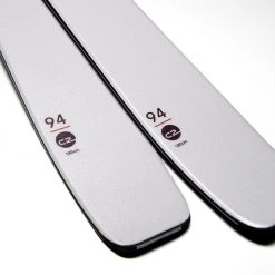 Skis DPS Pagoda Tour 94 C2